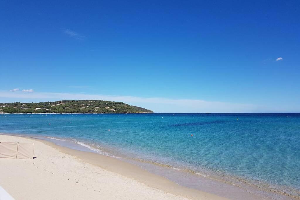 קוגולין 2 Bedrooms, 15 Min Walk To Beach, Ac, Pool & Fiber Internet In A Quiet, Private Gated Domain 5Kms To St Tropez מראה חיצוני תמונה